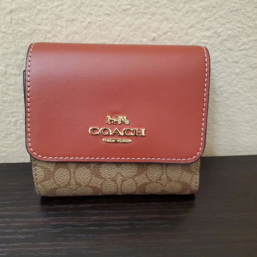 Coach Small Trifold Wallet In Signature Canvas - Picture 5 of 13